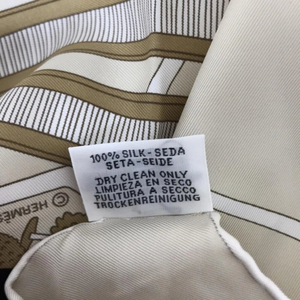 HERMES Carre 90 - Beige Black White Scarf 328-072525 - Picture 5 of 6